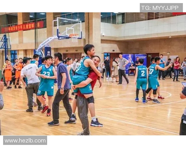 南京篮球队的奋斗历程与大师赛的荣耀之路揭秘 南京篮球队的奋斗历程与大师赛的荣耀之路揭秘